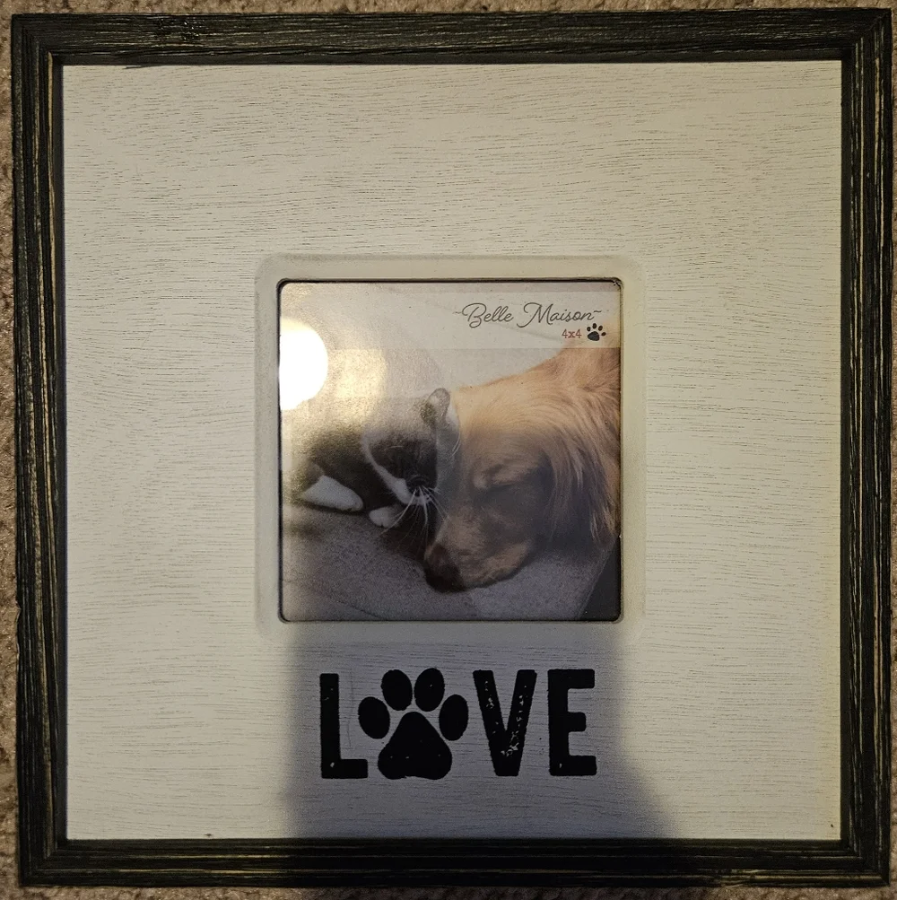 Pet Pawprint Love 4x4 Picture Frame